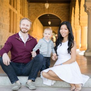 Meet your Posher, Emi